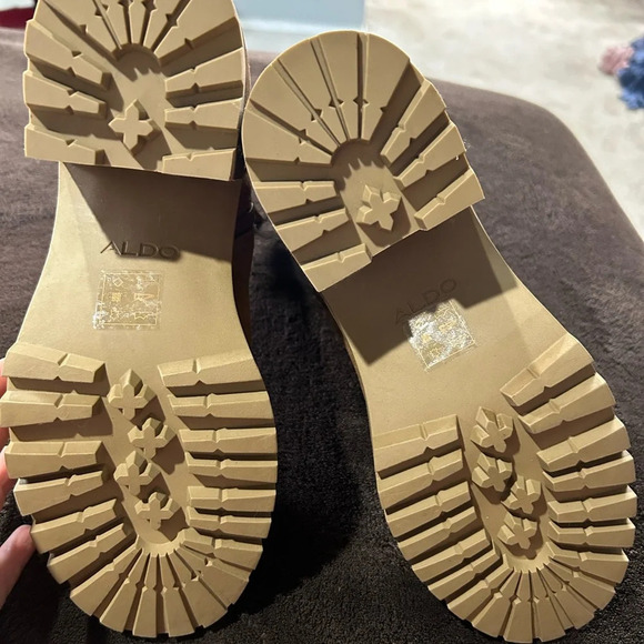 New ALDO palomina ankle boots size 8.5 water resistant no box - Picture 8 of 8